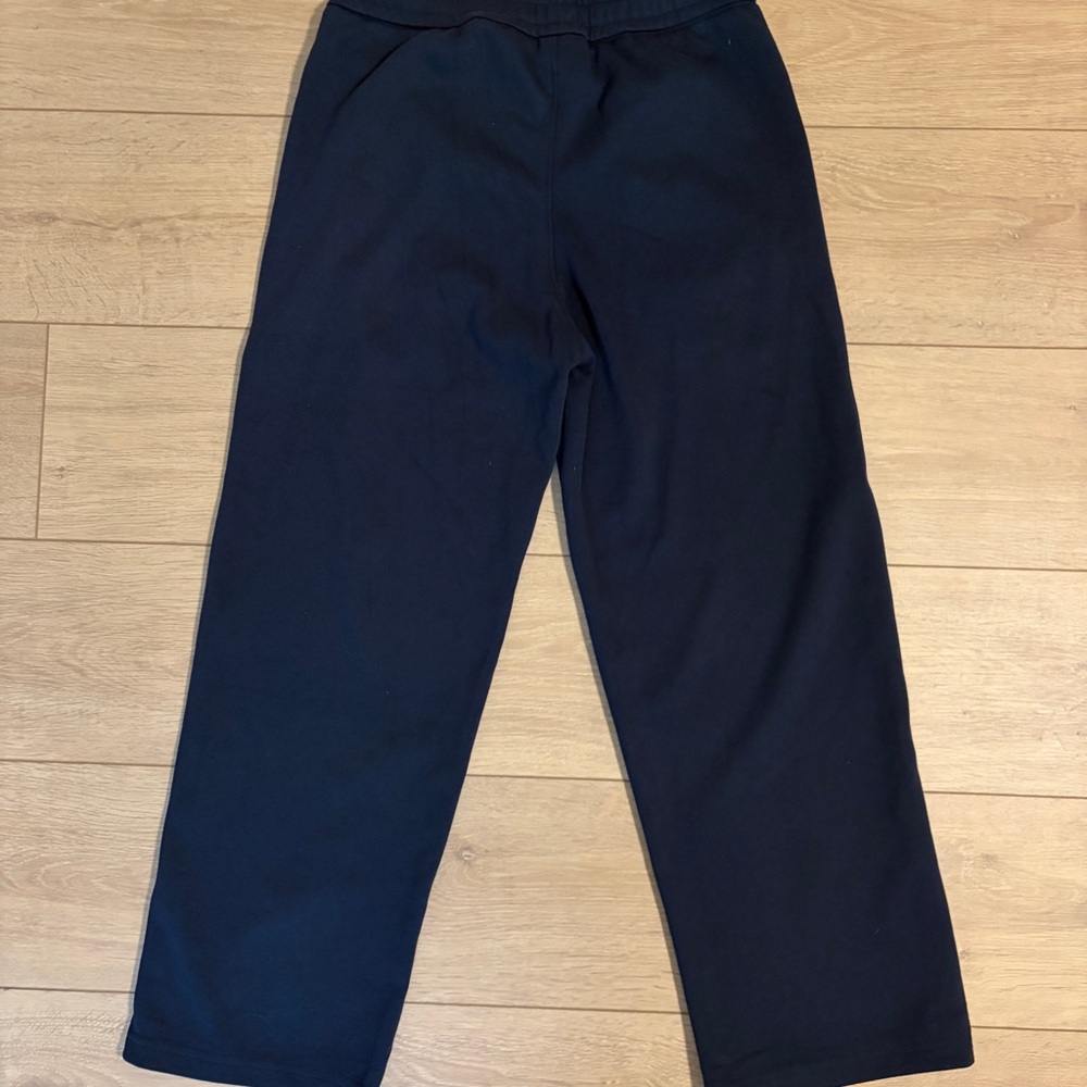 ALO Yoga Women's Navy Drawstring Joggers BNWOT - Picture 2 of 3
